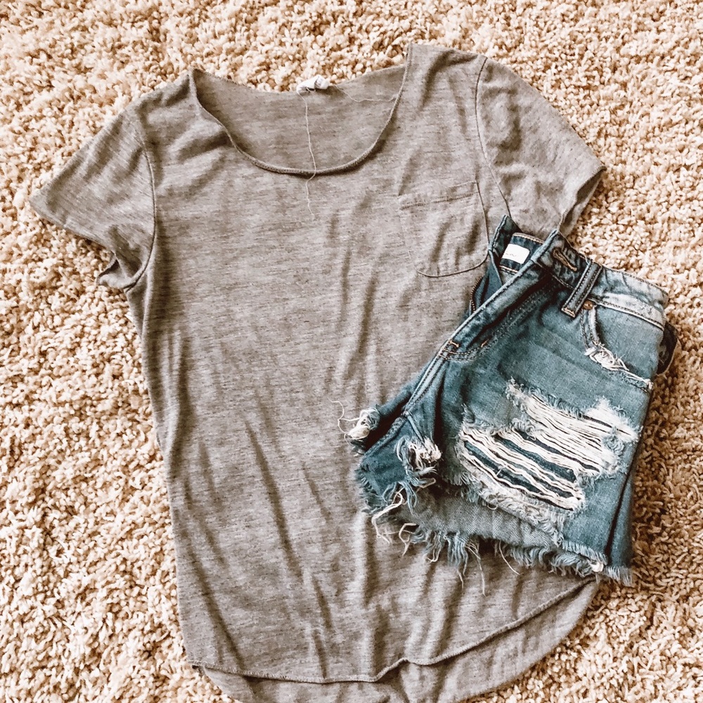 Grey pocket tee